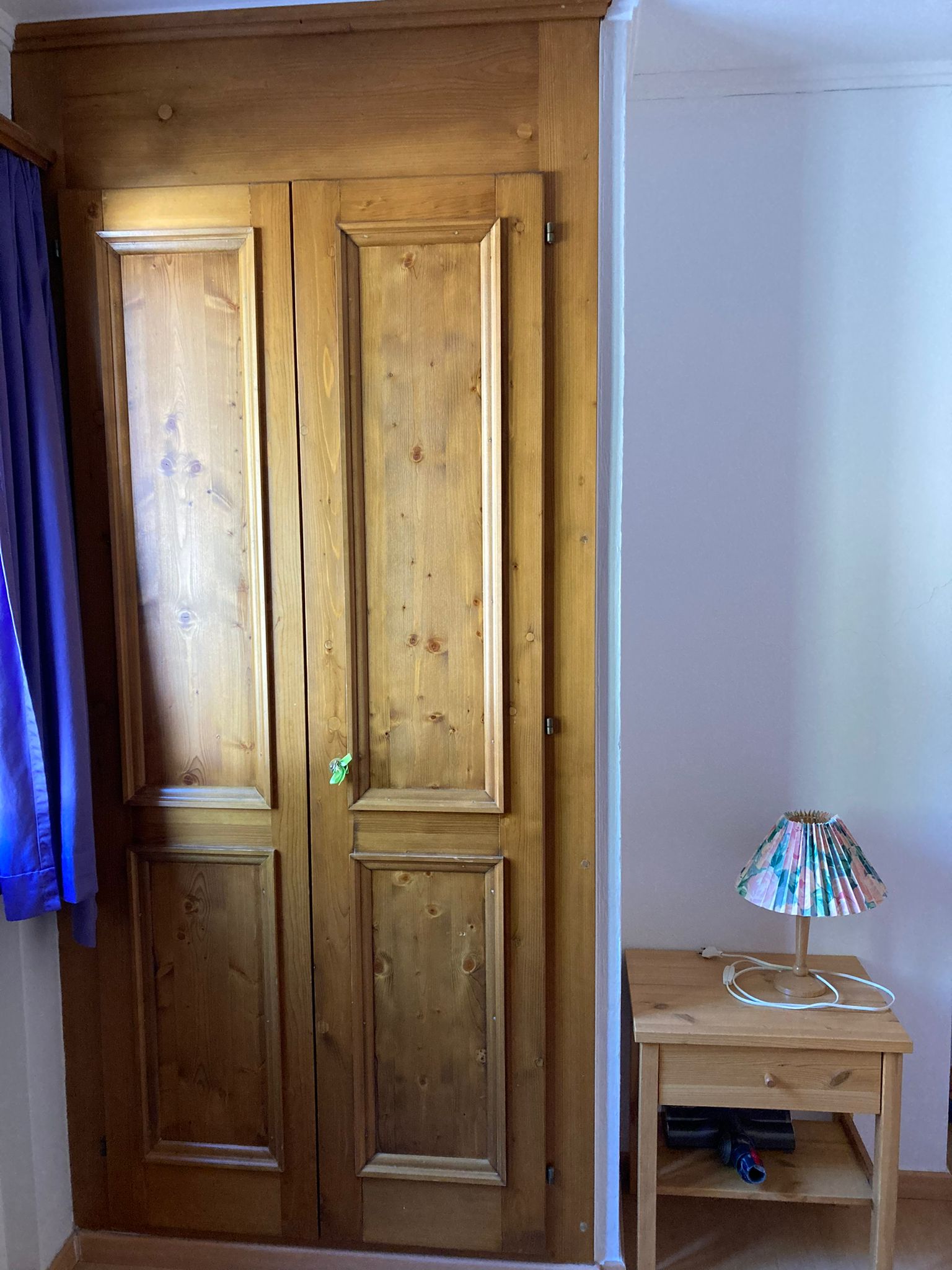 Verbier, armoire - Avant